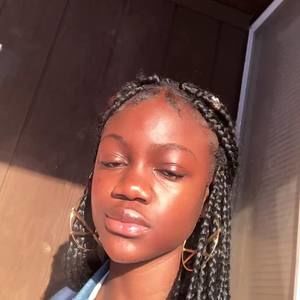 Meet your Posher, Tina